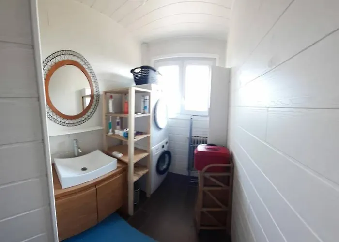 Proche Espace Anjou Apartamento *